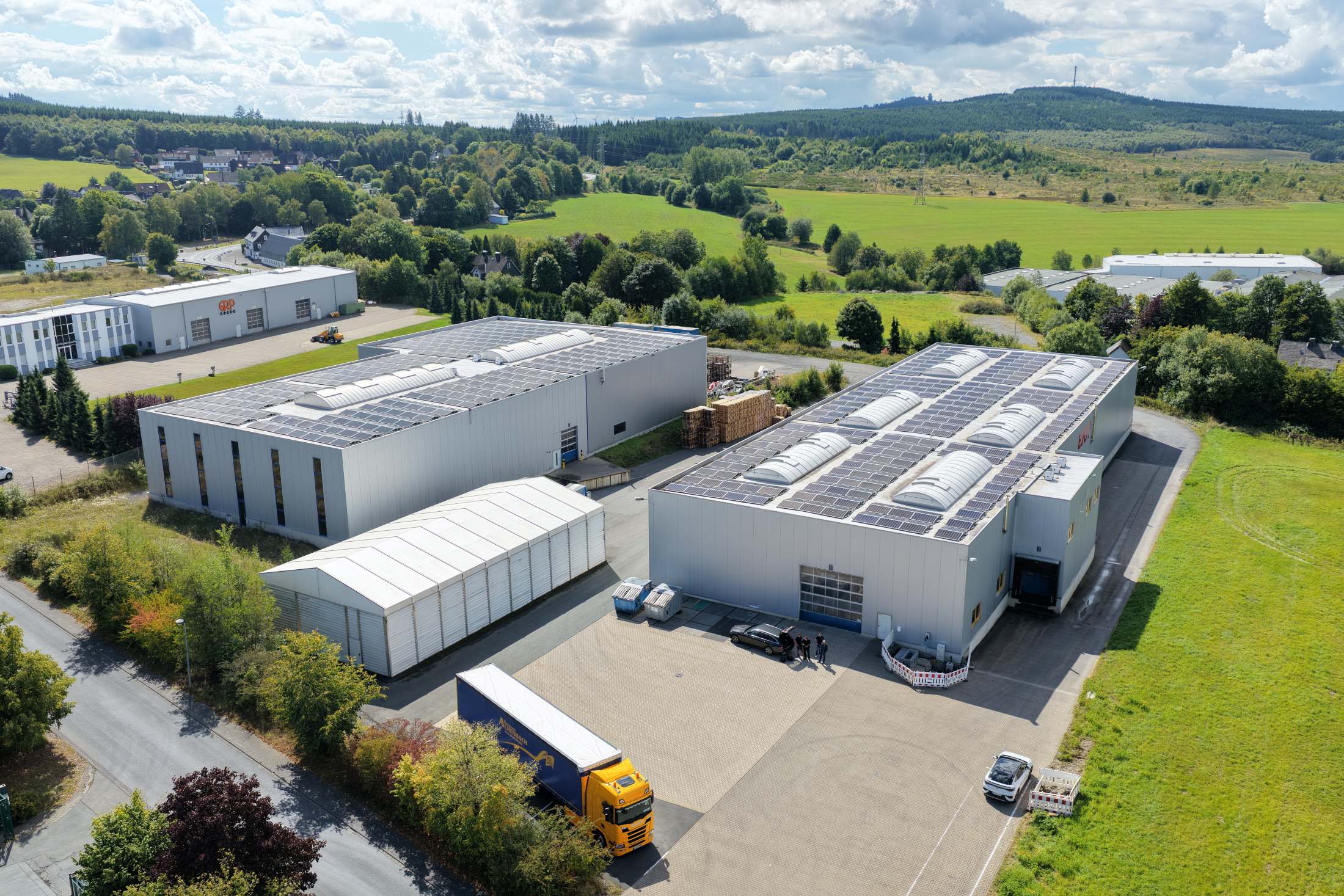 Übersicht über Lagerhallen und Logistikflächen